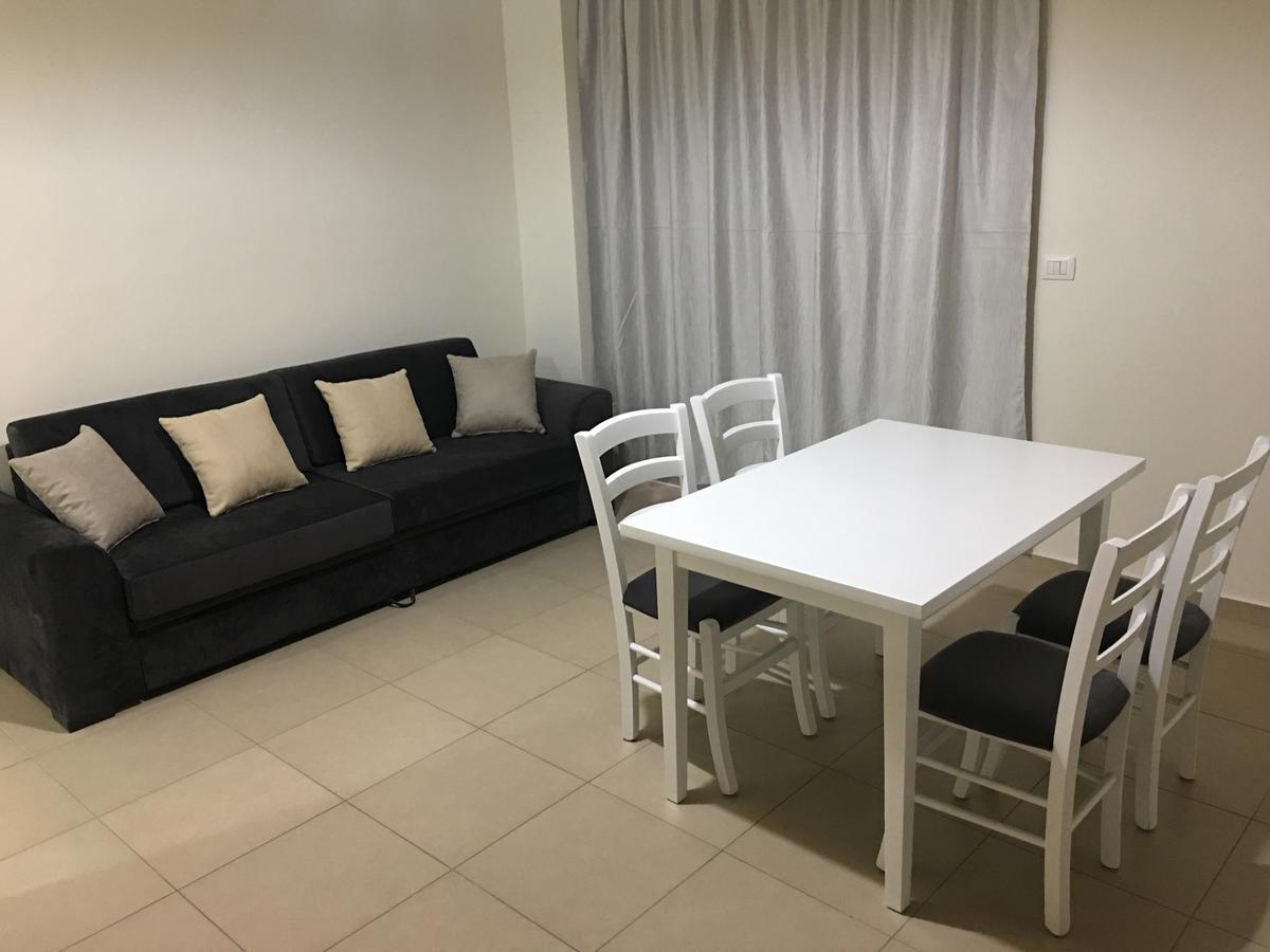 Alexander Rooms & Apartments ดูร์เรส ภายนอก รูปภาพ